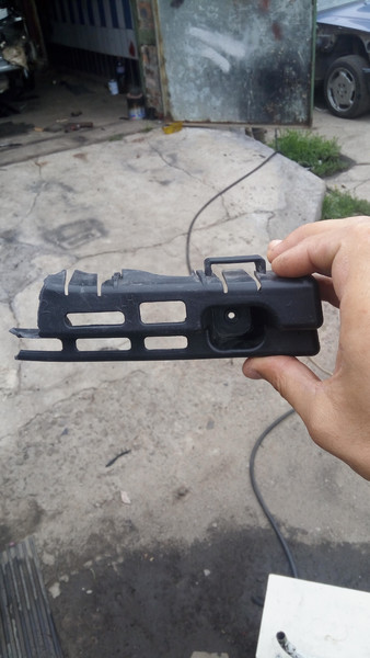 Направляющая заднего бампера правая под фонарем Chevrolet Cruze  2014 1.4 Бензин Харків