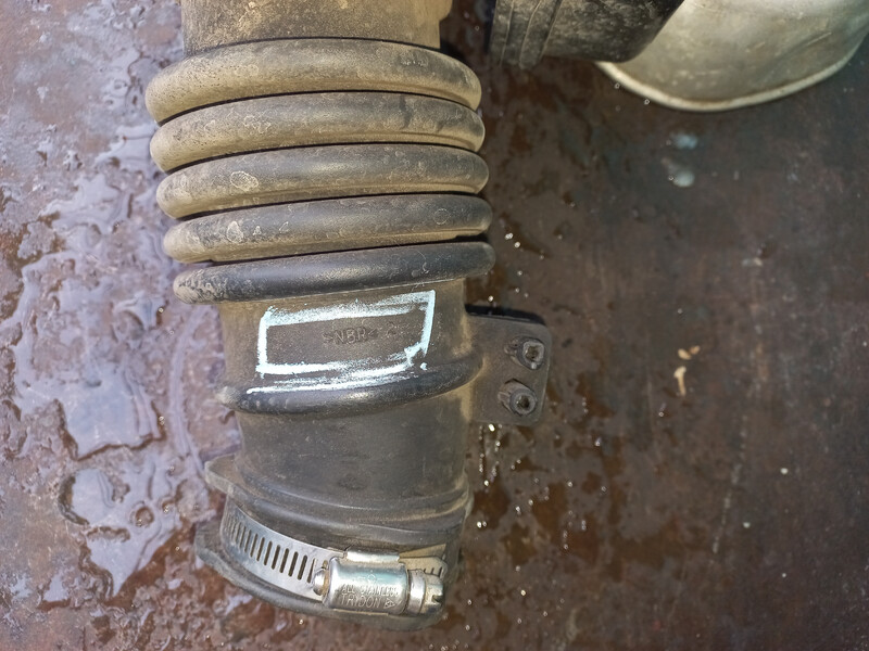 Патрубок воздушного фильтра Nissan Almera N16  2004 Подольск