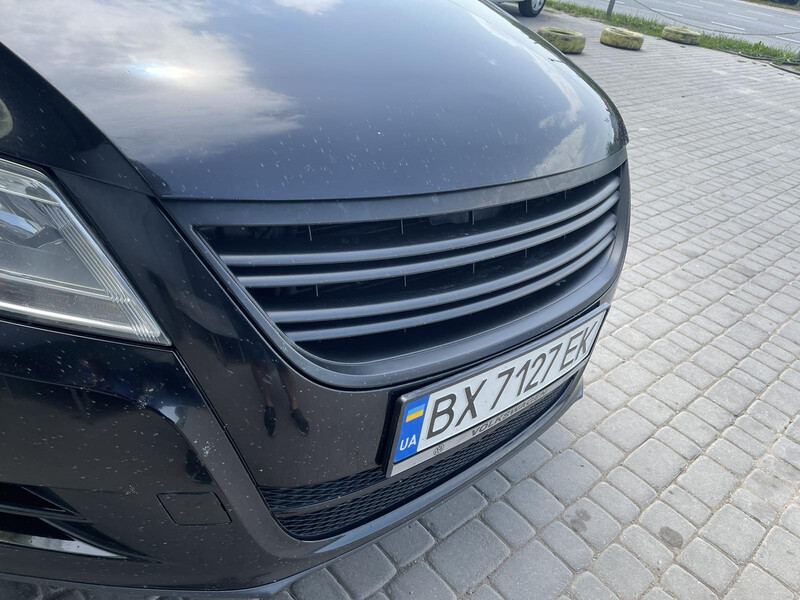 Решетка радиатора в сборе со значком Volkswagen Tiguan  2011 2.0 Бензин Хмельницкий