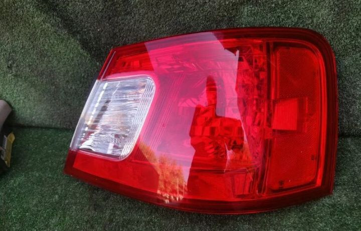 Правый задний наружный фонарь Mitsubishi Galant 9  2009 2.4 Бензин Киев