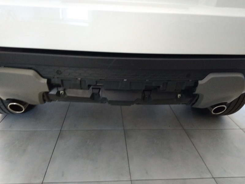 Накладка заднего бампера средняя Land Rover Range Rover Evoque  2018 2.0 Дизель Чернигов