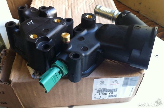 Корпус термостата 1338.Y8   Citroen C3