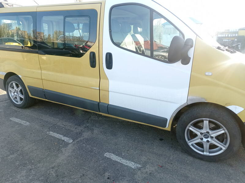 Дверь передняя правая Renault Trafic 2  2007 2.5 Дизель Николаев