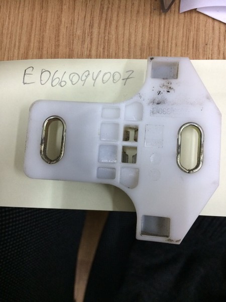 Фиксатор троса стеклоподъемника DAF CF  2008 13.0 Дизель Киев