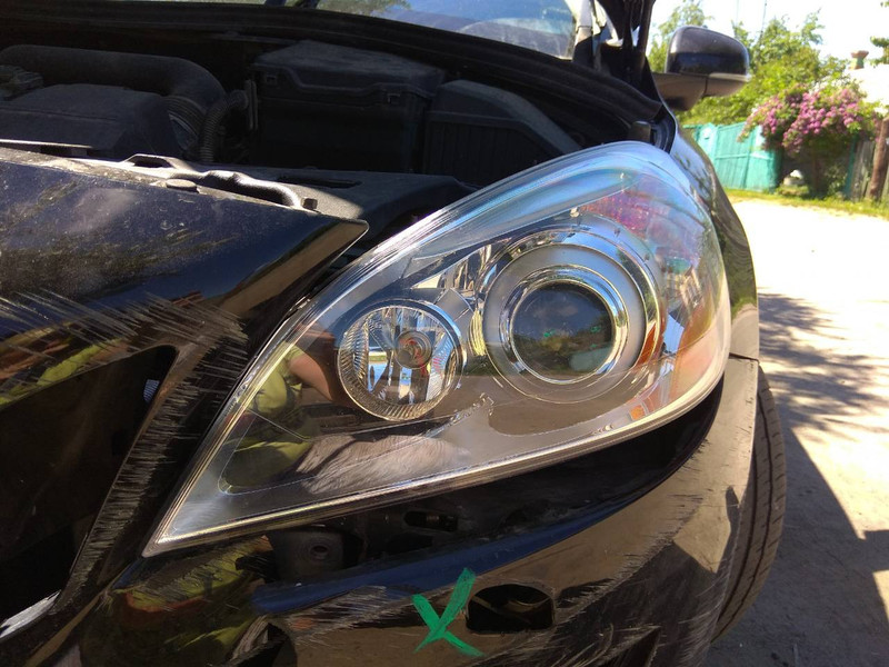 Фара передняя левая Volvo S60 2012 г.  2.5 л бензин Полтава