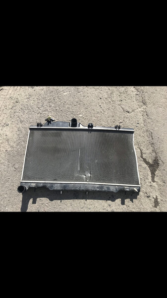 Радиатор Subaru Outback универсал 2015 г.  2.5 л бензин Ровно