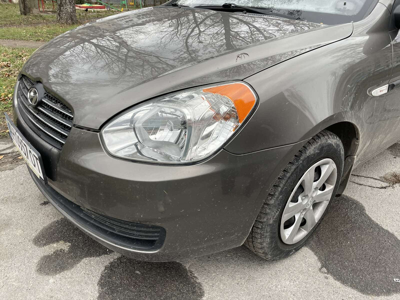 Бампер передний Hyundai Accent  2008 1.4 Бензин 