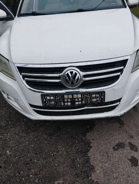 Бампер передний Volkswagen Tiguan  2010 2.0 Дизель Львов