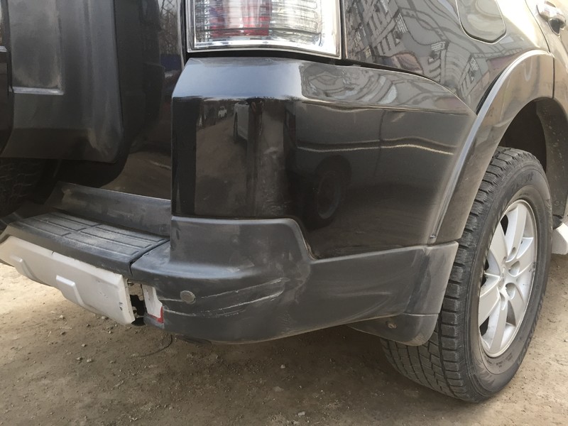 Клык задний правый Mitsubishi Pajero Wagon  2008 3.0 Бензин Запорожье