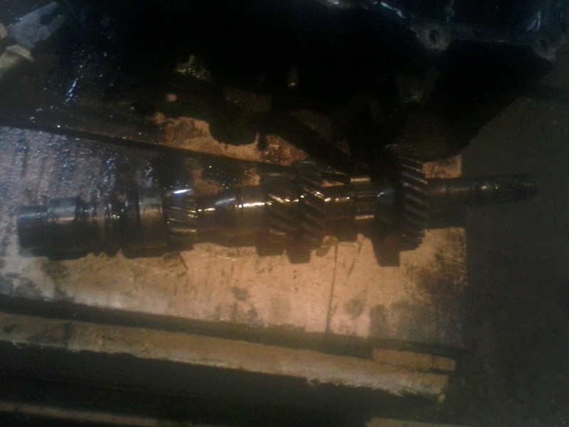 Первичный вал с втулкой механической КПП Renault Trafic  1990 2.5 Дизель Черкаси