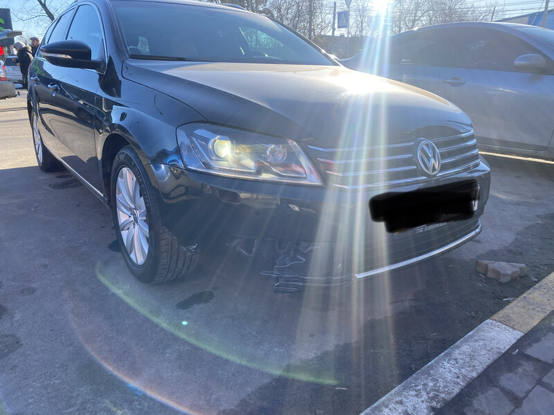 Бампер передний Volkswagen Passat  2014 универсал 1.6 Дизель Боярка