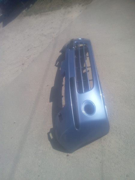 Бампер передний крыло переднее правое Nissan Micra K12  2004 хэтчбек 1.4 Бензин Одесса