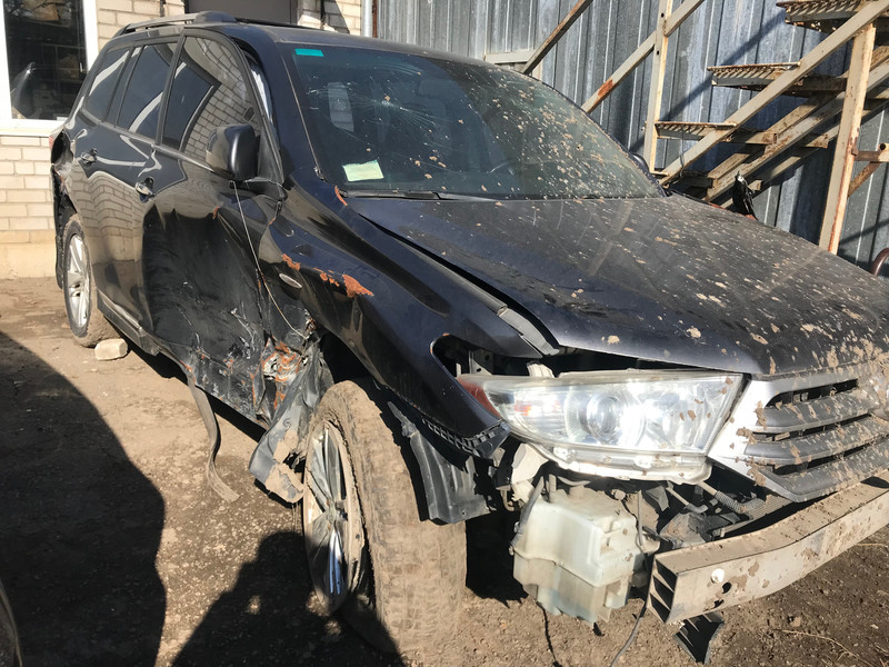 Передняя часть (2 четверти передние) Toyota Highlander  2012 3.5 Бензин Черкассы