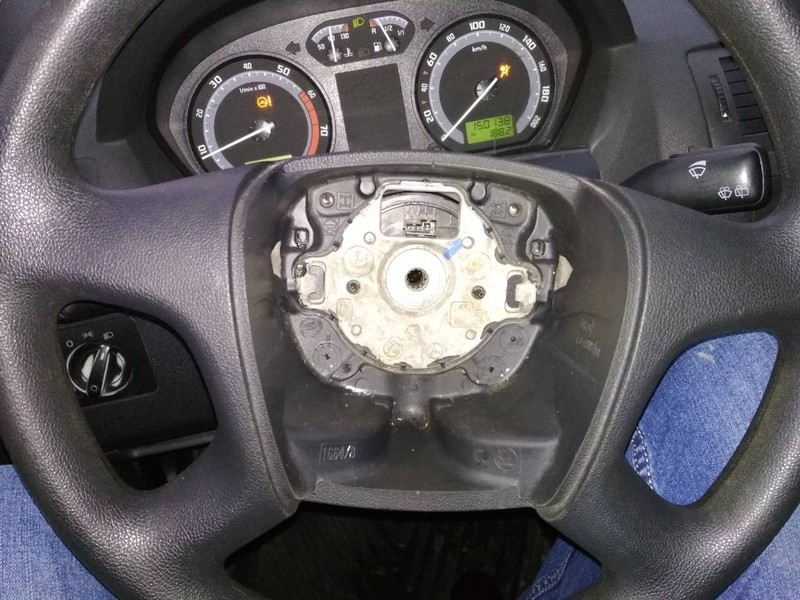 Подушка безопастности (в руль) Skoda Fabia  2005 хэтчбек 1.4 Бензин Хмельницкий