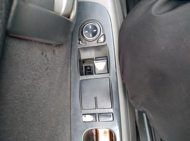 Блок кнопок стеклоподъемника ВАЗ (Lada) 2170 Priora  2008 1.6 Бензин Константиновка