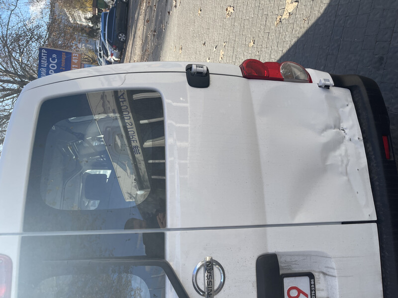 Дверь багажника распашная правая Nissan NV200  2015 1.6 Бензин Херсон