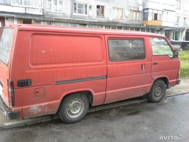 Задня протитуманна фара Toyota Hiace  1988 2.4 Дизель 
