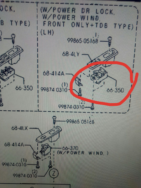 Блок кнопок стеклоподъемника Mazda Demio  1999 универсал 1.5 Бензин Днепр