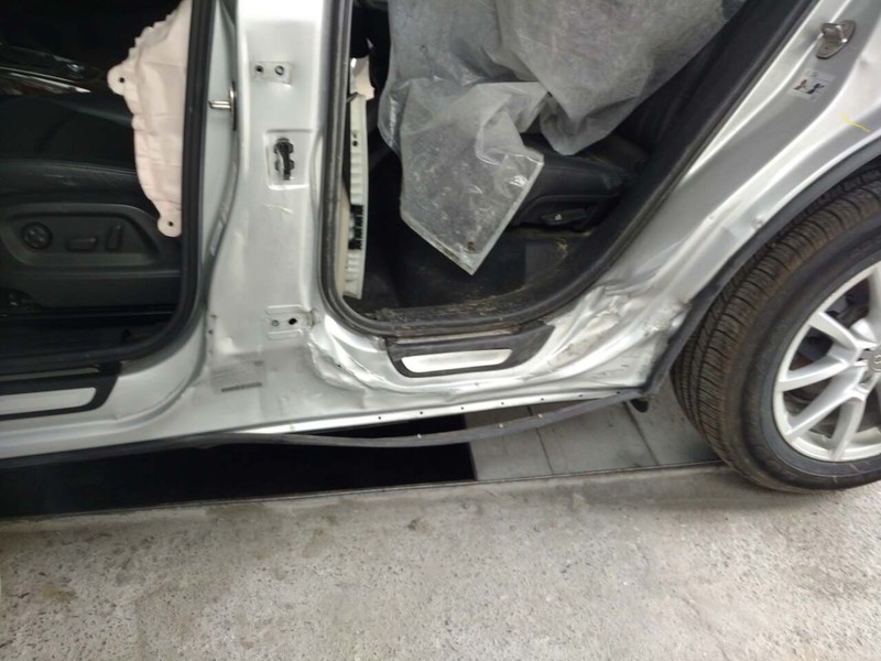 Порог кузова левый Audi Q5  2013 2.0 Бензин Луцк