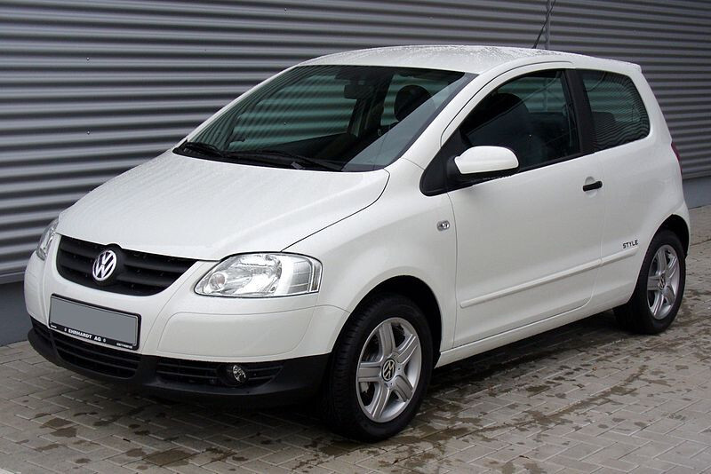 Крыло переднее Volkswagen Fox хэтчбек 2011 г.  1.4 л бензин Ковель
