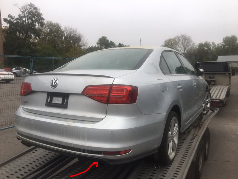 Заглушка крюка буксировки заднего бампера gli рестайлинг Volkswagen Jetta GLI 2016 2.5 Бензин Днепр