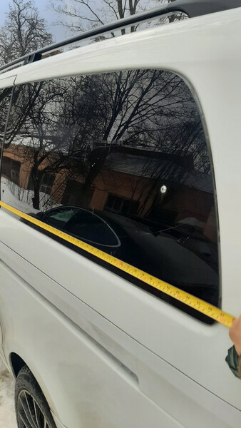 Стекло боковое Mercedes-Benz Vito  2016 универсал 2.0 Бензин Кременчуг