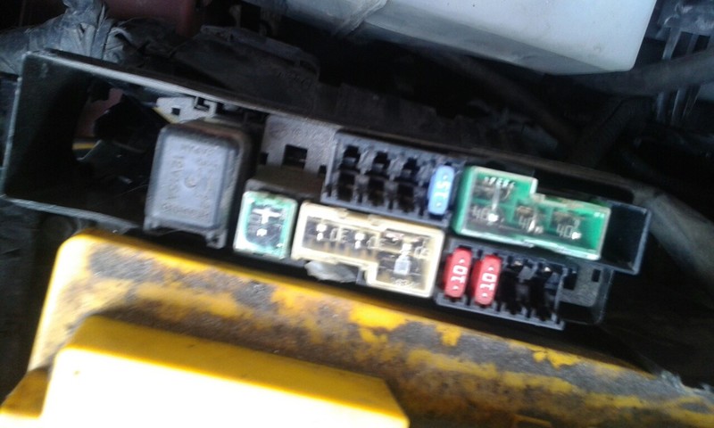 Блок предохранителей nissan note 2008 Nissan Note E11 хетчбек 2008 р.  16.0 л бензин Київ