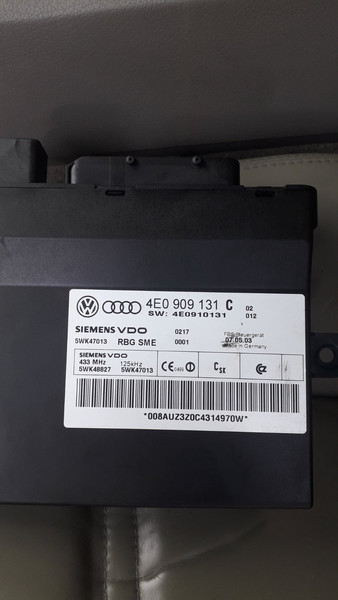 Блок комфорта 4e0909131c Audi A8 D3  2003  Бензин Киев