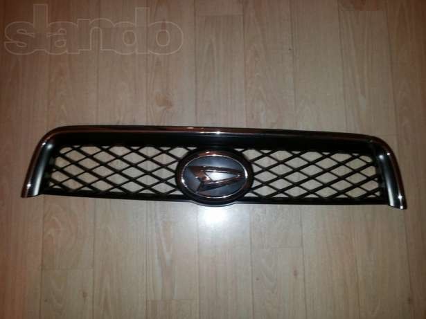 Решетка радиатора Daihatsu Terios  2008 1.5 Бензин Львов