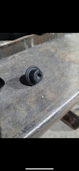 Болт прорезиненный Lexus NX  2018 2.0 Бензин Дніпро