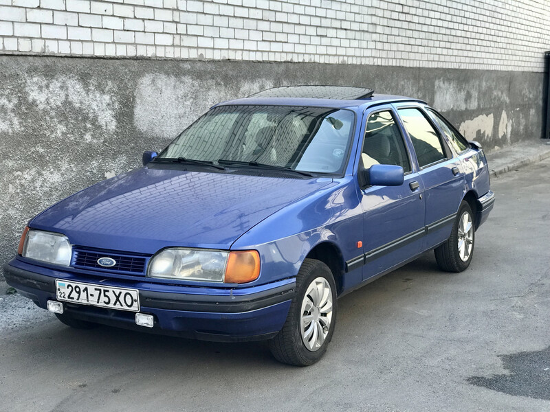 Уплотнитель крышки багажника и люка Ford Sierra хэтчбек 1993 г.  1.8 л дизель Киев