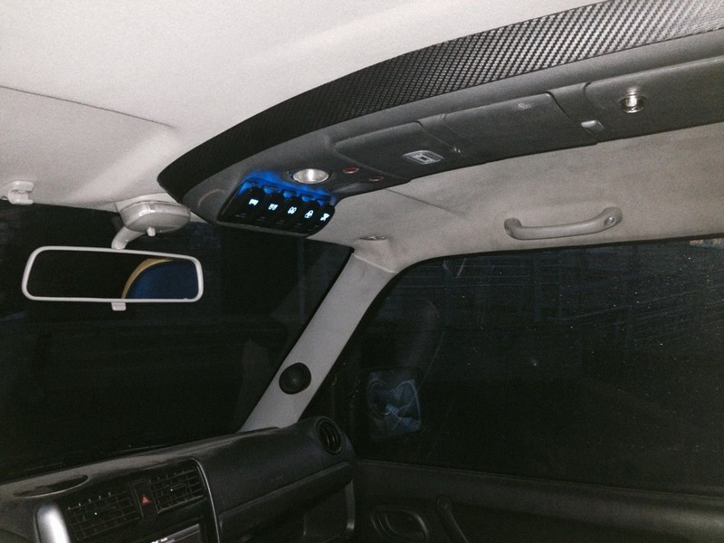 Потолочная консоль Chevrolet Suburban  2000 6.0 Бензин Киев