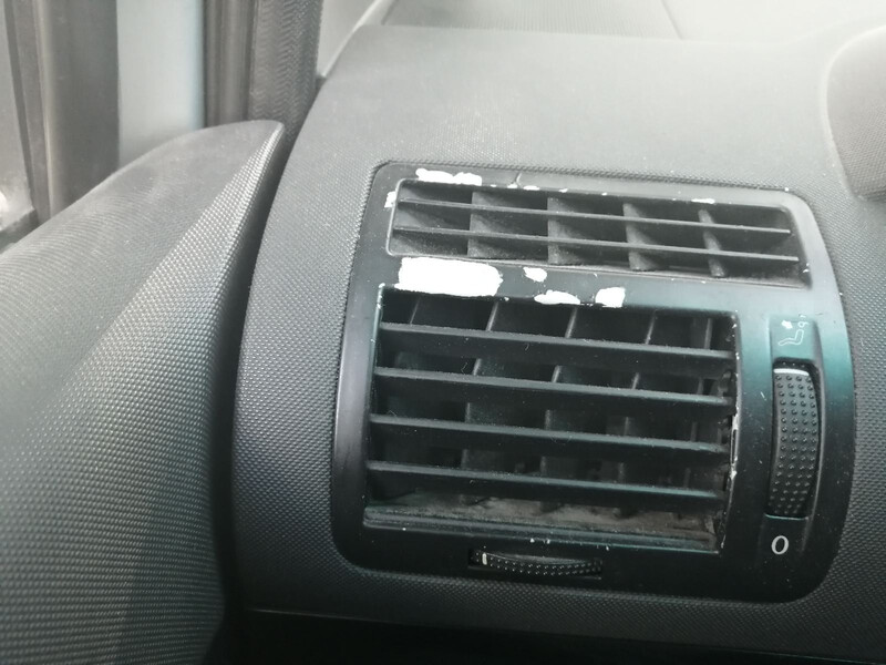 Воздуховод лівий правий центральний з бардачком Volkswagen Sharan  2003 универсал 2.8 Бензин 