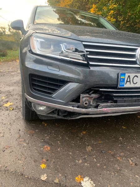 Бам Volkswagen Touareg  2016 универсал 3.6 Бензин Горохов