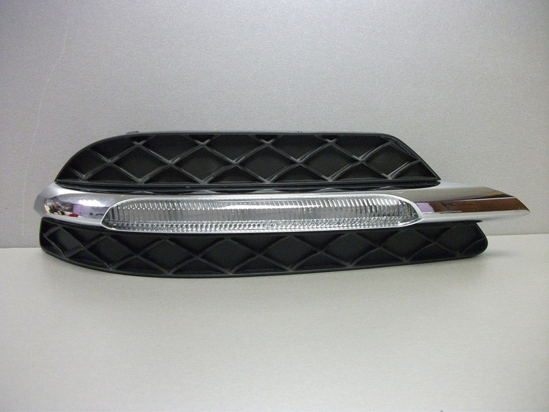 Денні ходові вогні A 2049069000   Mercedes C-Class, Mercedes E-Class