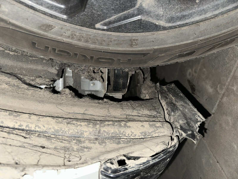 Подкрилок лівий передній Toyota RAV4  2020 2.5 Гибрид 