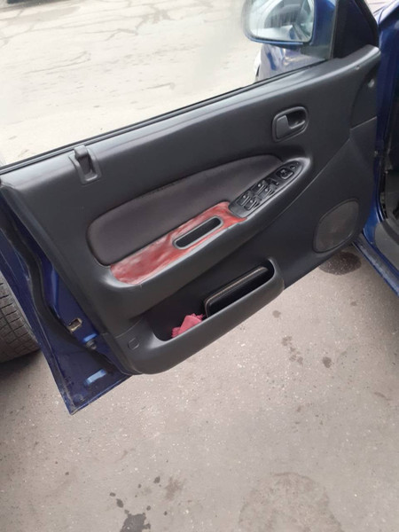 Карта дверей Mazda 323  1996 1.5 Бензин 