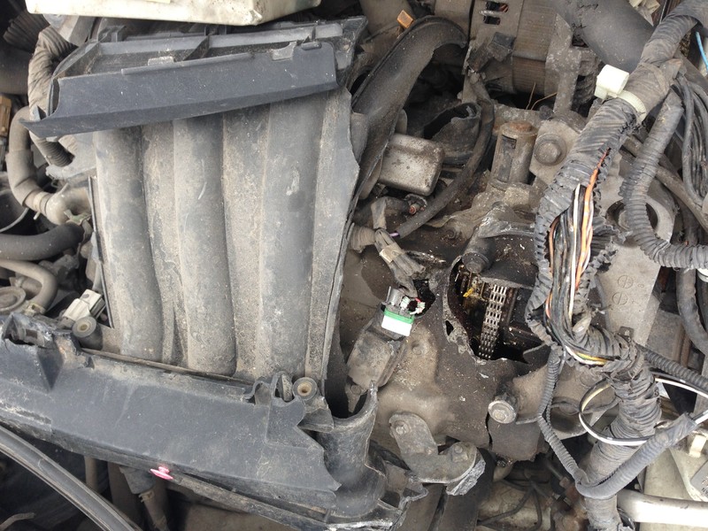 Коллектор впускной Nissan Tiida C11  2008 1.6 Бензин Киев