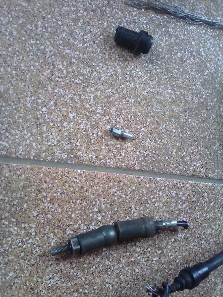 Трос сцепления Renault Trafic  1990 2.5 Дизель Черкассы