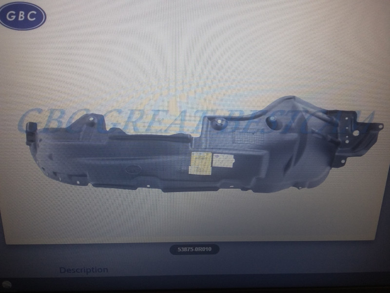 Подкрылок передний правый 53875-0R010   Toyota RAV4