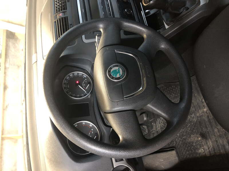 Руль Skoda Octavia A5  2012 1.6 Бензин Чернигов
