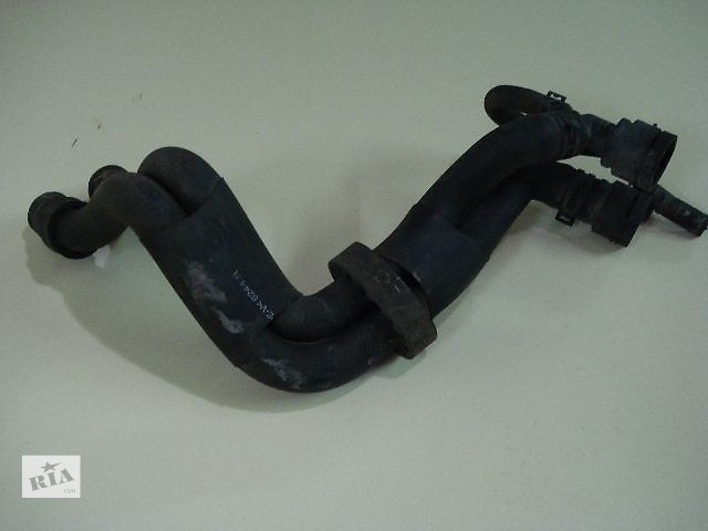 Шланг охлаждения Skoda Octavia 2007 р.  1.6 л бензин Київ