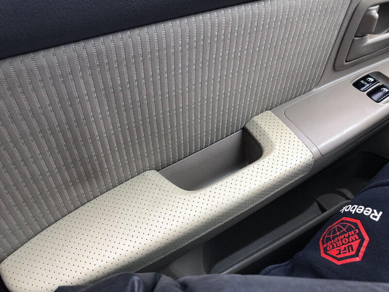 Подлокотник карты дверей Kia Cerato  2007 1.6 Бензин 