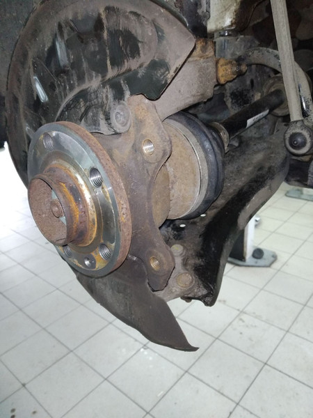 Поворотний кулак 6C0 407 256 A   Seat Ibiza, Skoda Fabia, Skoda Rapid