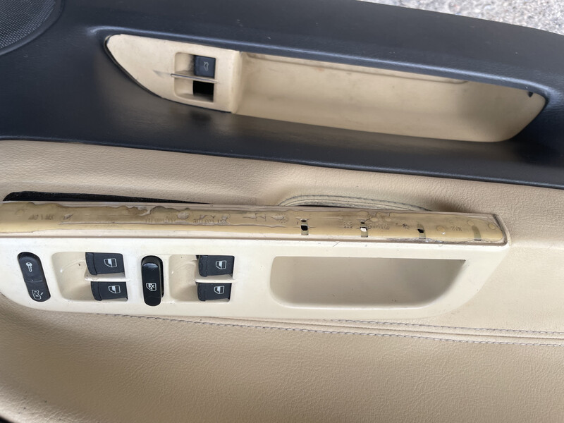 Подлокотник Volkswagen Passat B5  2003 62.0 Бензин 