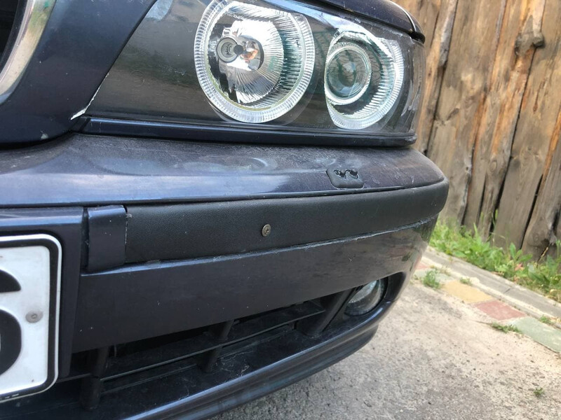 Молдинг бампера BMW 3 Series e39 универсал 2001 г.  3.0 л дизель Кременчуг
