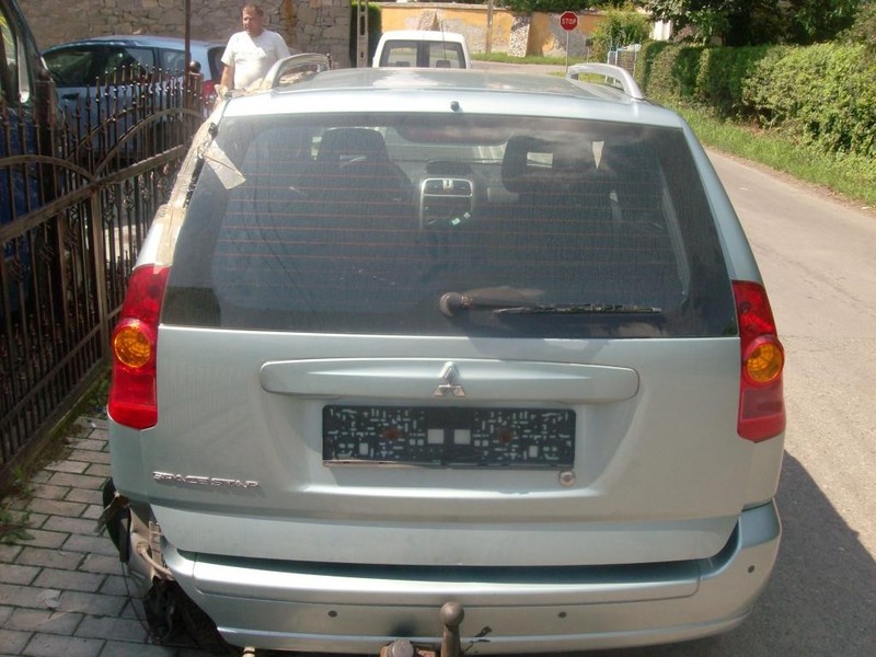 Крышка багажника Mitsubishi Space Star  2004 1.6 Бензин Киев