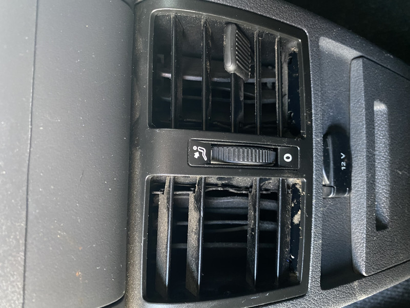 Решетка воздухозаборника Volkswagen Caddy 3  2014 2.0 Дизель Харьков