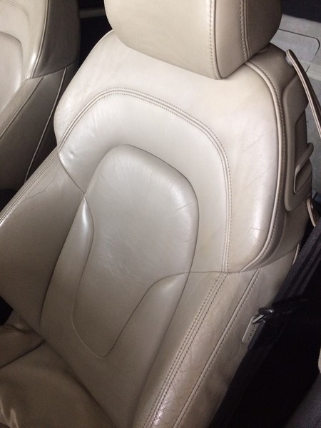 Заднее сиденье цвет Audi A4 В6 2003 111.0 Бензин Одесса