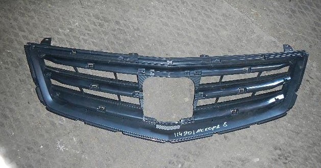Решетка радиатора без хрома и значка Honda Accord 8 CU 2008 2.0 Бензин Краматорск